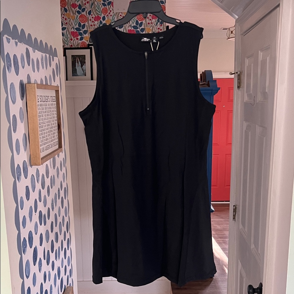 Black Sleeveless Dress